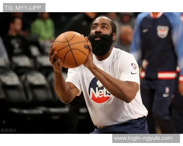 戴维斯与埃辛的对决谁能在篮球场上笑到最后